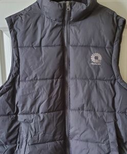 Akademiks vest